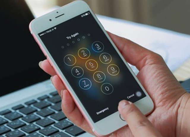 10+ Dấu hiệu đàn ông ngoại tình CHÍNH XÁC nhất 5 Đặt mật khẩu điện thoại