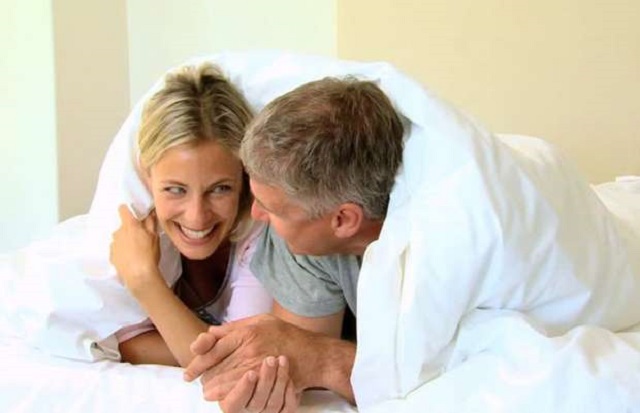 Phụ nữ tuổi 40 ngoại tình – Nguyên nhân và dấu hiệu 5 Phụ nữ ngoại tình thể xác