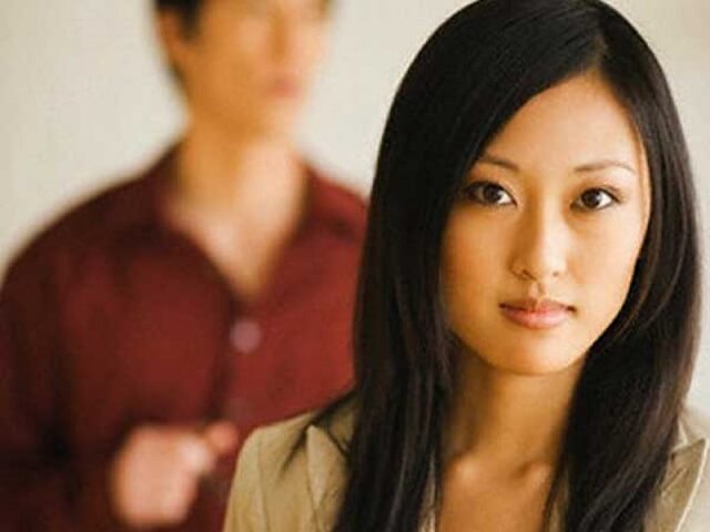 Tư vấn tâm lý: Chồng ngoại tình nhiều lần phải làm sao? 6 Tha thứ nhiều lần nhưng chồng vẫn ngoại tình