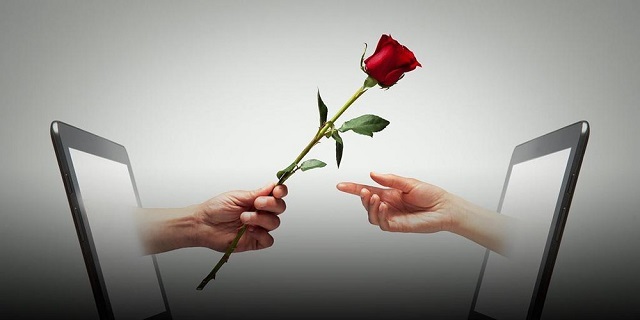 Vì sao cần cẩn trọng khi yêu qua mạng