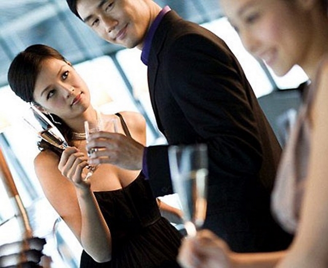 Phải làm sao khi lấy chồng đào hoa? 4 bí quyết “giữ chân” chồng 3 phai lam sao khi ly chong dao hoa 3