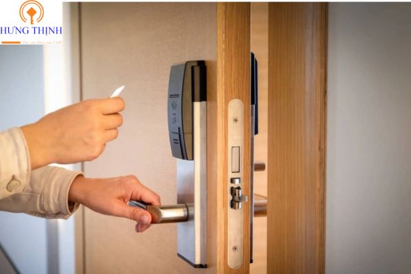 Phá khoá điện tử